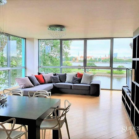 Winwinstay Superior Apartment By River Daugava Riga Dış mekan fotoğraf